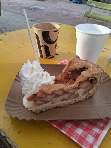 Dutch apple pie